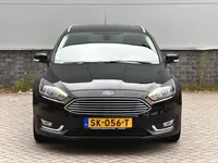 Ford Focus Wagon 1.0 Titanium | PDC | Navigatie | Cruise control | Trekhaak | Foto